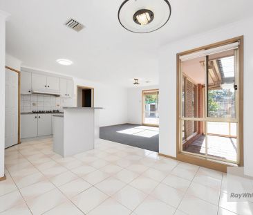 Comfortable Family Home in a Quiet Location - Photo 3