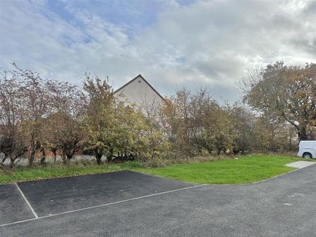 2 bedroom semi-detached house to rent - Photo 3