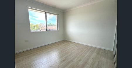 FULLY RENOVATED FLOOR 2 BEDROOM UNIT 500M TO AUBURN STATION - Photo 5