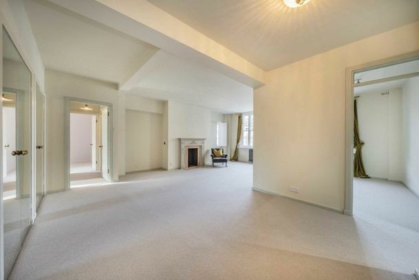 Whiteheads Grove, Chelsea, SW3 - Photo 1