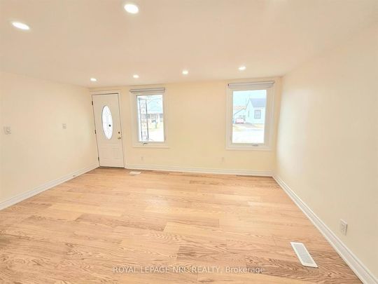 For Lease - 6191 Cadham Street, Niagara Falls, Ontario - Photo 1