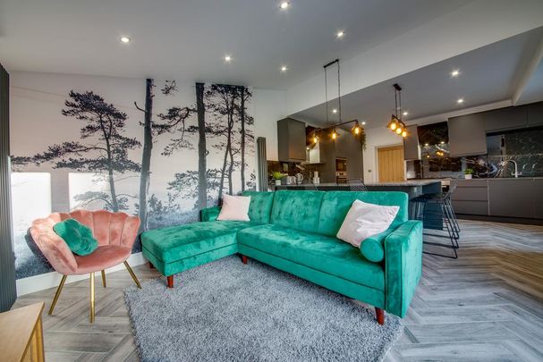 1 bedroom in a house share to rent - Photo 1