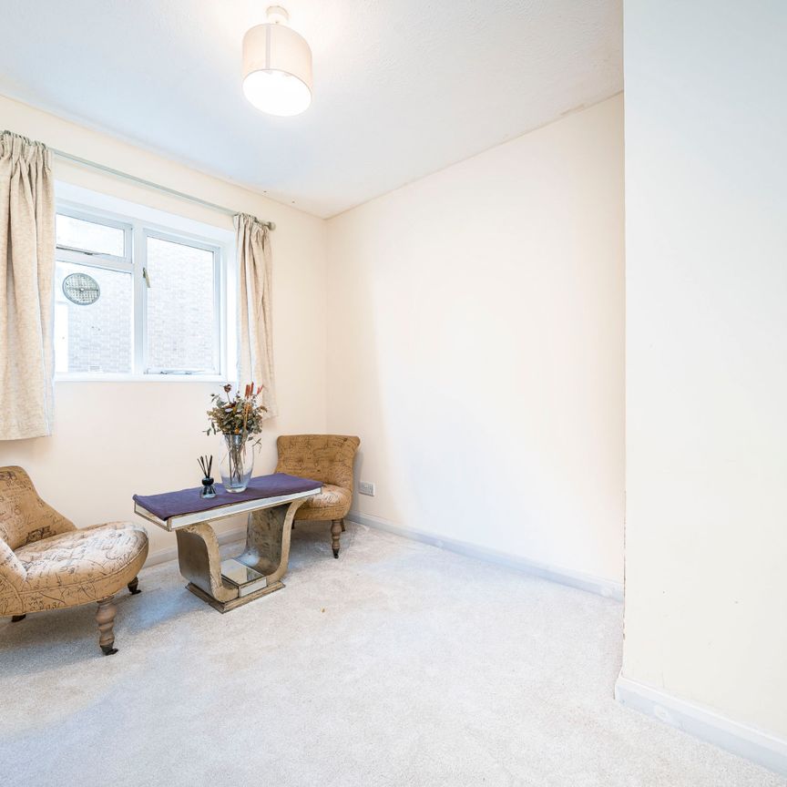 Lawrie Park Road, Penge & Crystal Palace, SE26, London - Photo 1