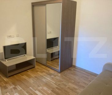 Casa pe parter, 2 dormitoare, 65 mp, teren 250 mp, zona Simn - Photo 2