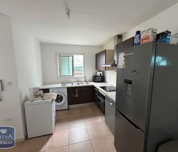 Location Maison 4 pièces 76m² ST PIERRE 97410 - Photo 1