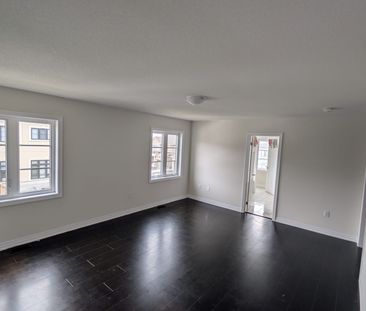 For Lease - 160 Belmont Drive, Clarington, Ontario - Photo 2