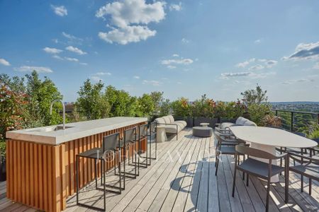 Appartement à louer Paris 16Ème, Paris Rive Droite, France17 000 EUR / Mois - Photo 2