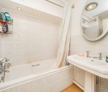 Rembrandt Close London, E14 - Photo 3