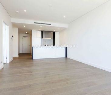 Waterview | Study | East-facing - Photo 6