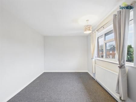 2 bedroom House To Let - Photo 2