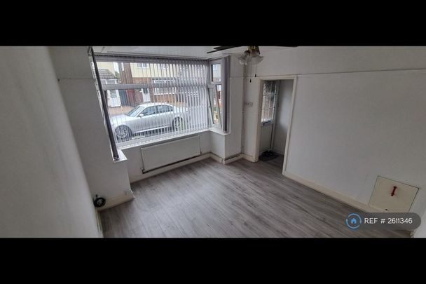 2 bedroom end of terrace house to rent - Photo 1