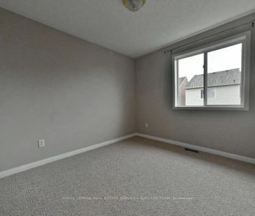 Property For Lease | W9272156 - Photo 5