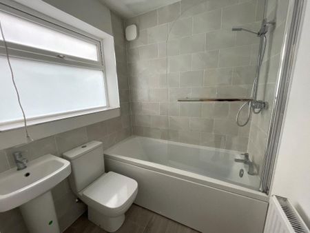 2 Bedroom Terraced House To Rent - Photo 5