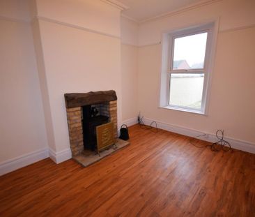 4 bedroom terraced house to rent - Photo 2