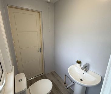 Room in a Shared House, Cranwich Road, N16 - Photo 1