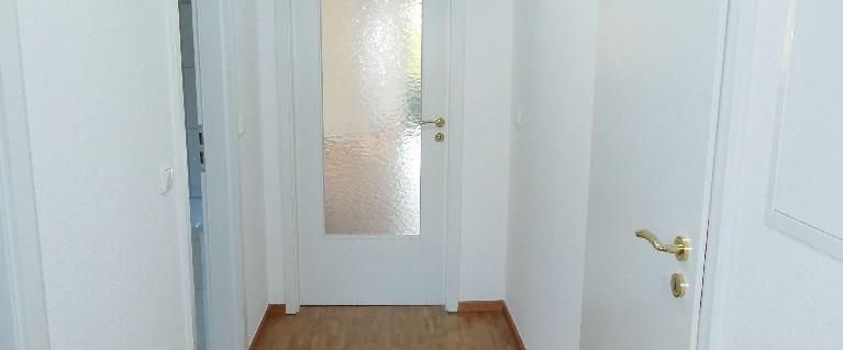 Renovierte 3-Zimmer-Wohnung mit Einbauküche in ruhiger und grüner Lage - Foto 1