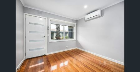 Beachside Bliss - 2 Bedroom Unit with Modern Kitchen - Photo 3