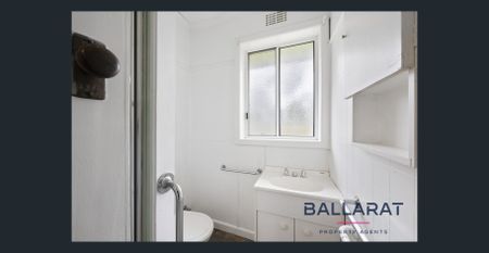 1219 Grevillea Rd, Wendouree, Vic 3355 - Photo 5