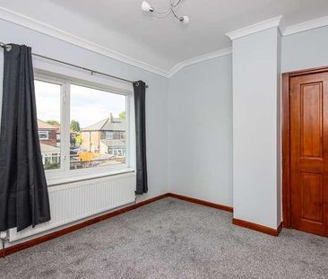 Clevedon Avenue, Urmston, Manchester, M41 - Photo 2