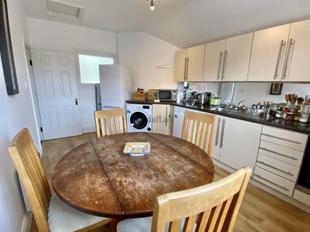 Apartment to rent in Dublin, Clare Ln - Photo 3