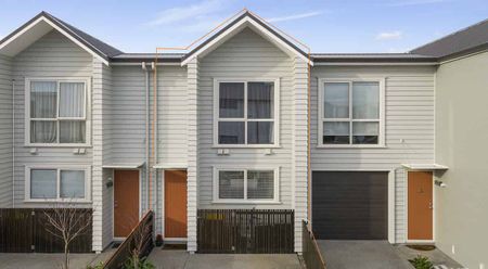 Hobsonville, 2 bedrooms, $650 - Photo 3