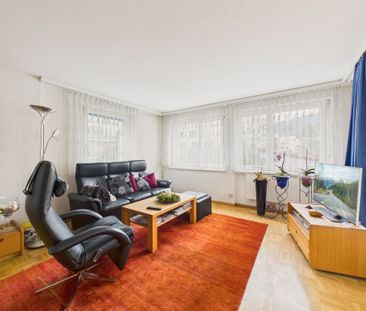 Generous 5.5-room apartment with ideal location near school and pub... - Foto 1