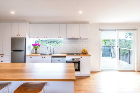 Modern Coastal Living - Photo 4