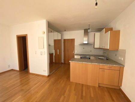 Singles aufgepasst: Zentrale 1-Zimmer-Terrassenwohnung im Herzen von Dornbirn zu vermieten! - Photo 3