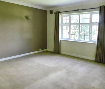 Imber Close, Esher, Surrey, KT10 8EB - Photo 6