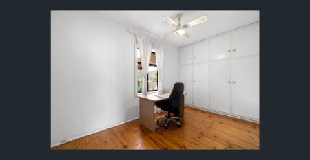 Comfort, Space and Convenience in a Prime Location - Photo 3