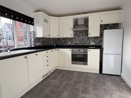 Lloyd Court, Portway - Photo 3