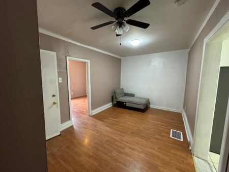 For Lease - 70 BARRETTE Street Unit# 1, Vanier and Kingsview Park, Ontario - Photo 3