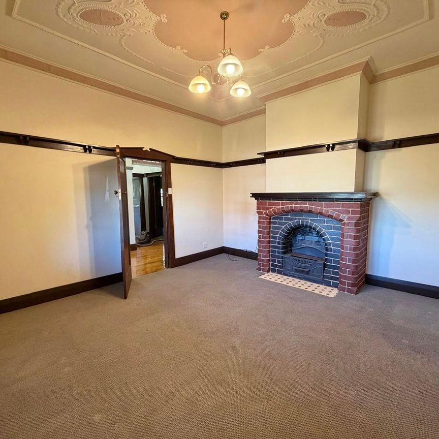 C21 Central West 6862 1265 - Photo 1