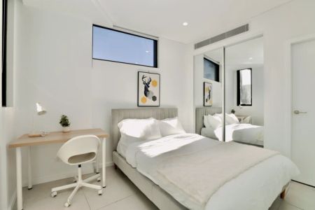 1 bed 1 bath - Photo 5