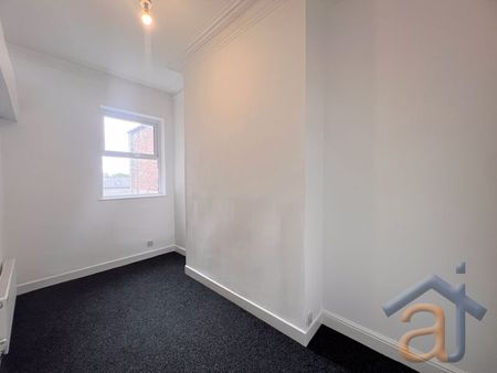 To Let – King Street, Southport – Town Centre Location - Photo 4