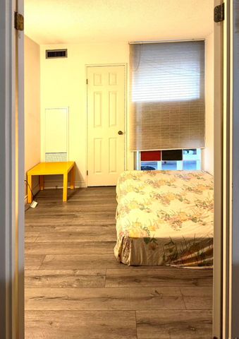 For Lease - 55 Centre Avenue Unit# 1806, Toronto, Ontario - Photo 4