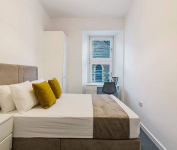 3 bedroom apartment to rent - Photo 4