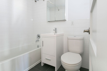 For Lease - 55 Isabella Street Unit# 204, Toronto, Ontario - Photo 4