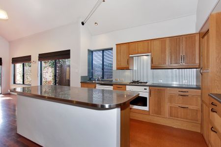 47 Yilgarn Street, Shenton Park. - Photo 2