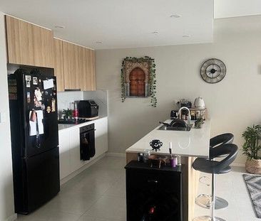 Bankstown - Photo 1