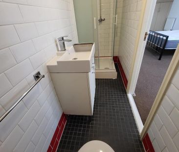 3 bedroom townhouse to rent - Photo 6