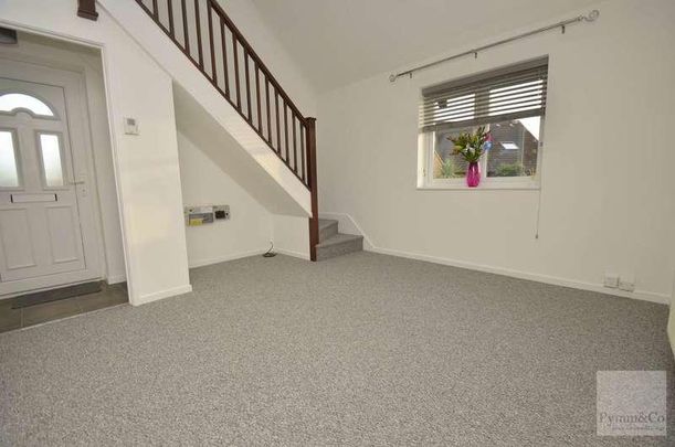 St Margarets Drive, Norwich, NR7 - Photo 1