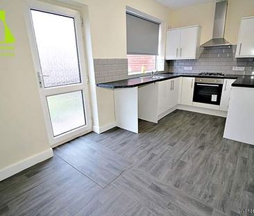 3 bedroom property to rent in Bolton - Photo 1