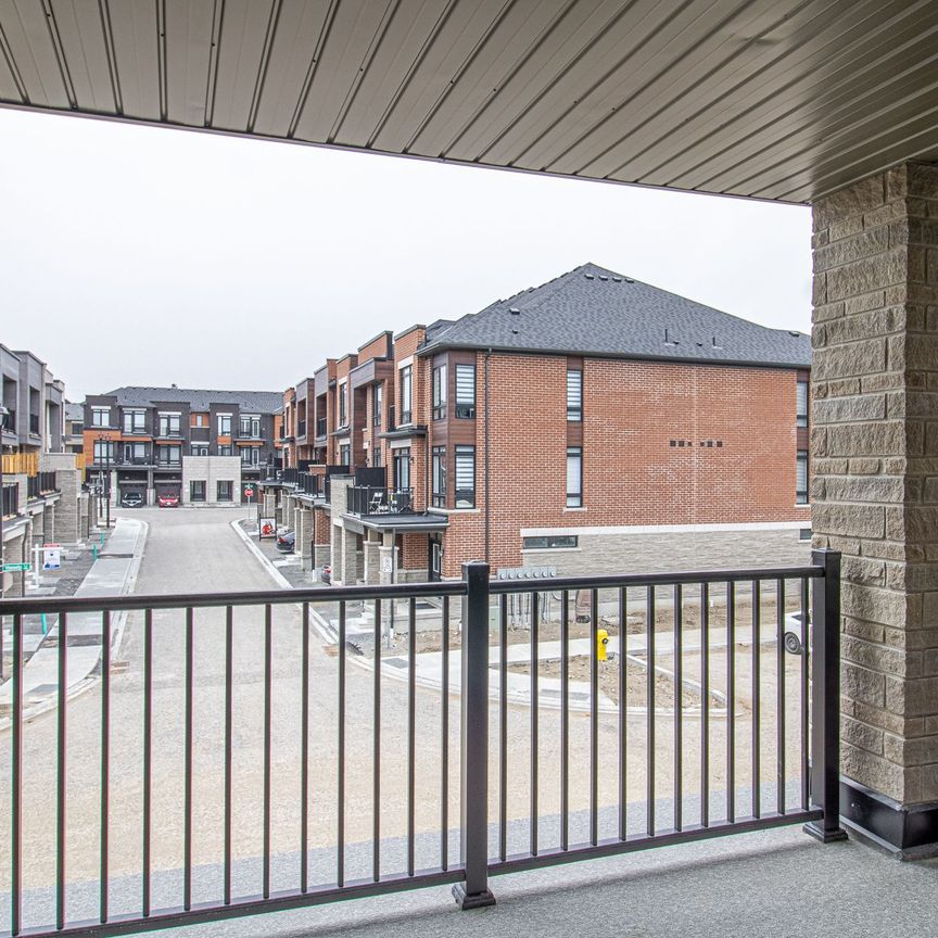 For Lease - 432 Salem Road, Ajax, Ontario - Photo 1