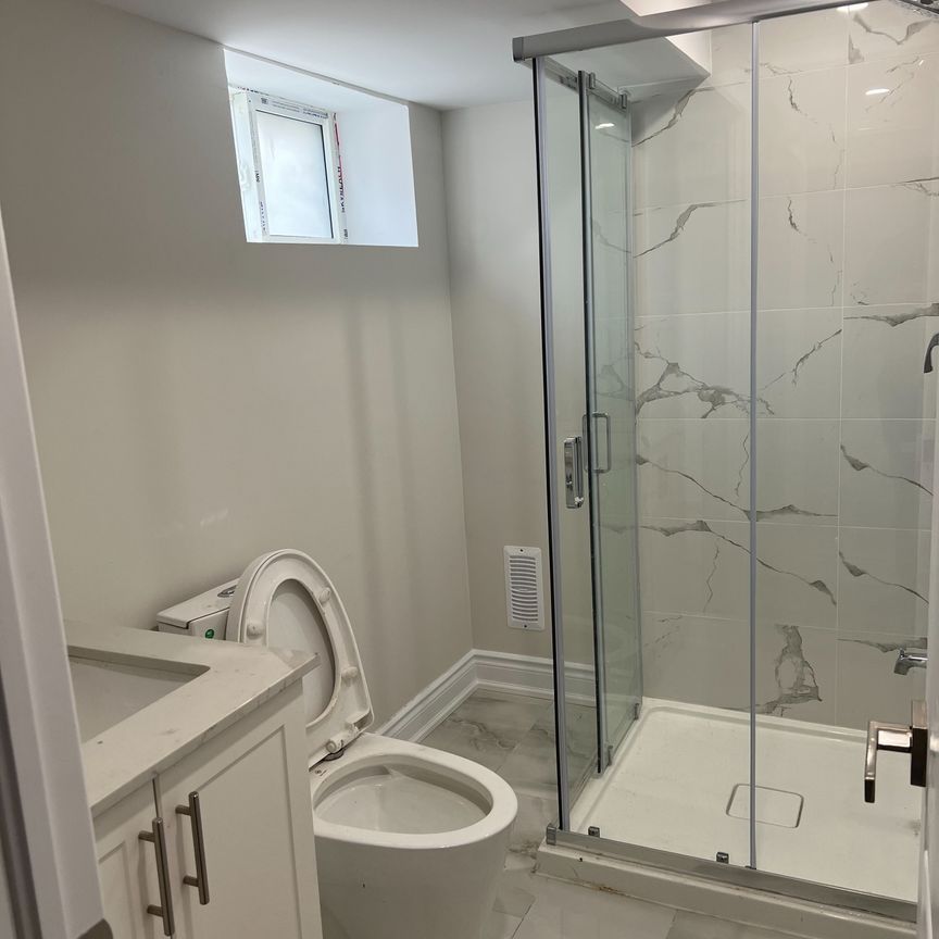 For Lease - 6 Lamella Road Unit# 2 Unit, Toronto, Ontario - Photo 1