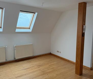 Renovierte Dachgeschosswohnung in Saarbrücken Nähe Caritas Klinik - Foto 1