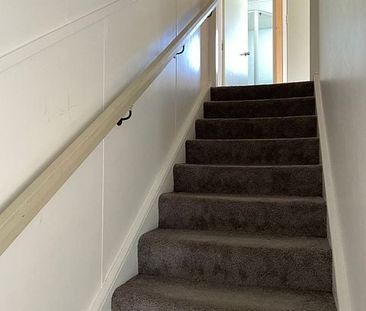 3 Bedroom House in Hillcrest - Available Now - Photo 6