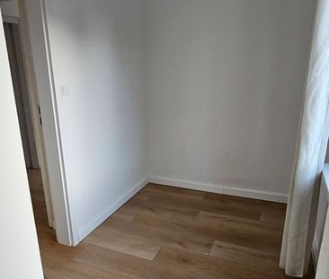 Dom na cele biurowe przy metrze "Wilanowska" - Zdjęcie 1