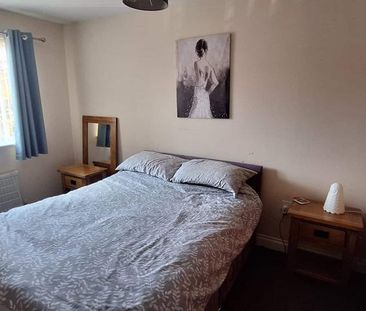 3 bedroom semi-detached house to rent - Photo 5