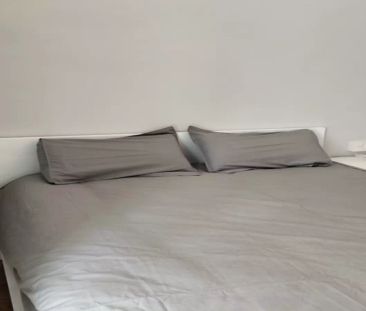 Rooms for rent in 4-bedroom apartment in Alicante - Foto 4